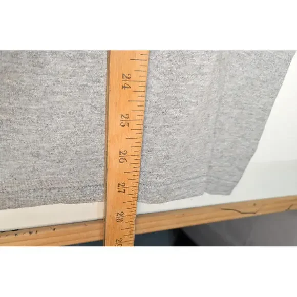 Star Wars Darth Vader Men’s Christmas T-Shirt~ M~Cotton-Poly Gray Sled Red Cap - Picture 8 of 8